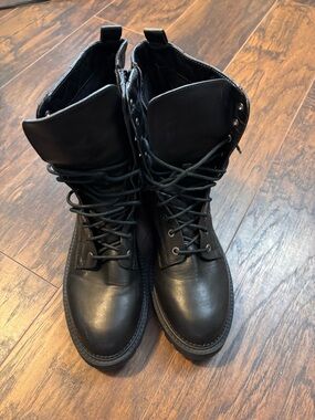 Women’s Black Leather Lace-Up Combat Boots
